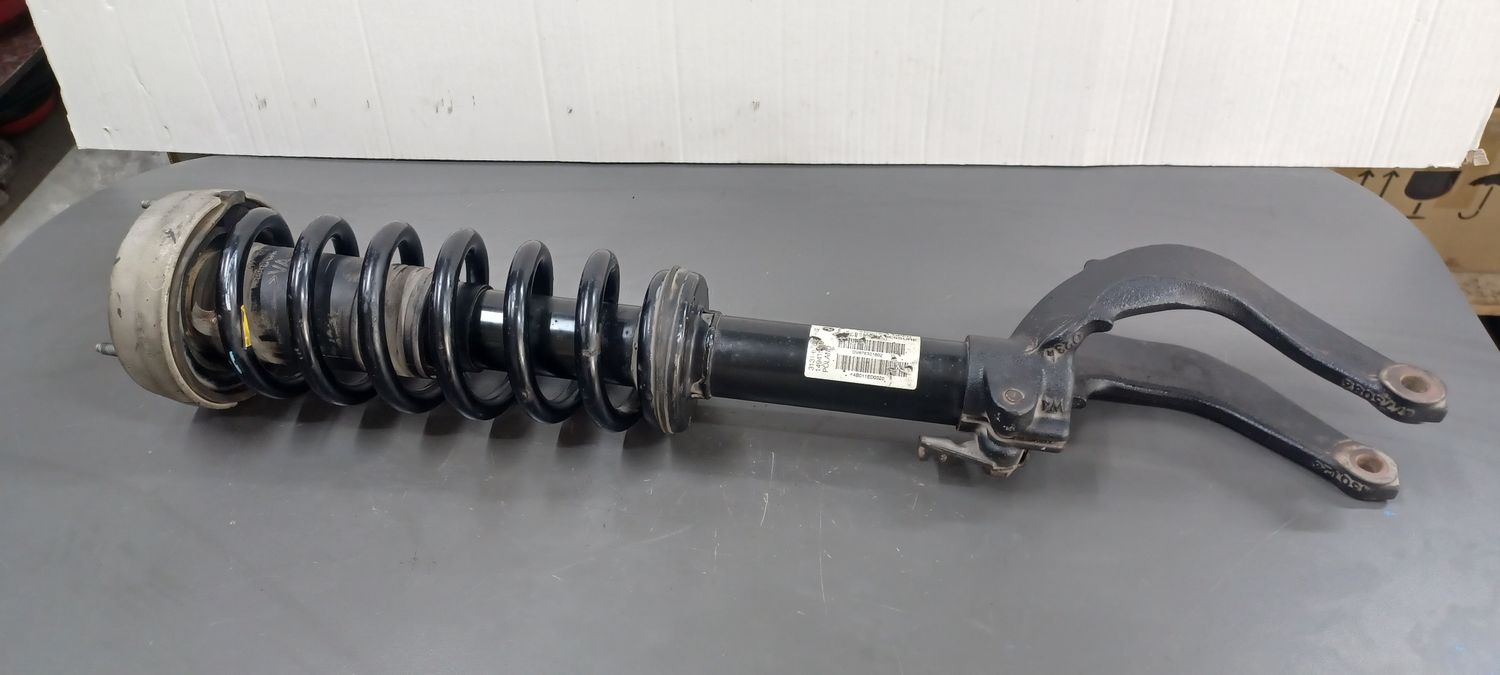 BMW X6,E71 Front Spring Strut 6783016 Genuine Product used