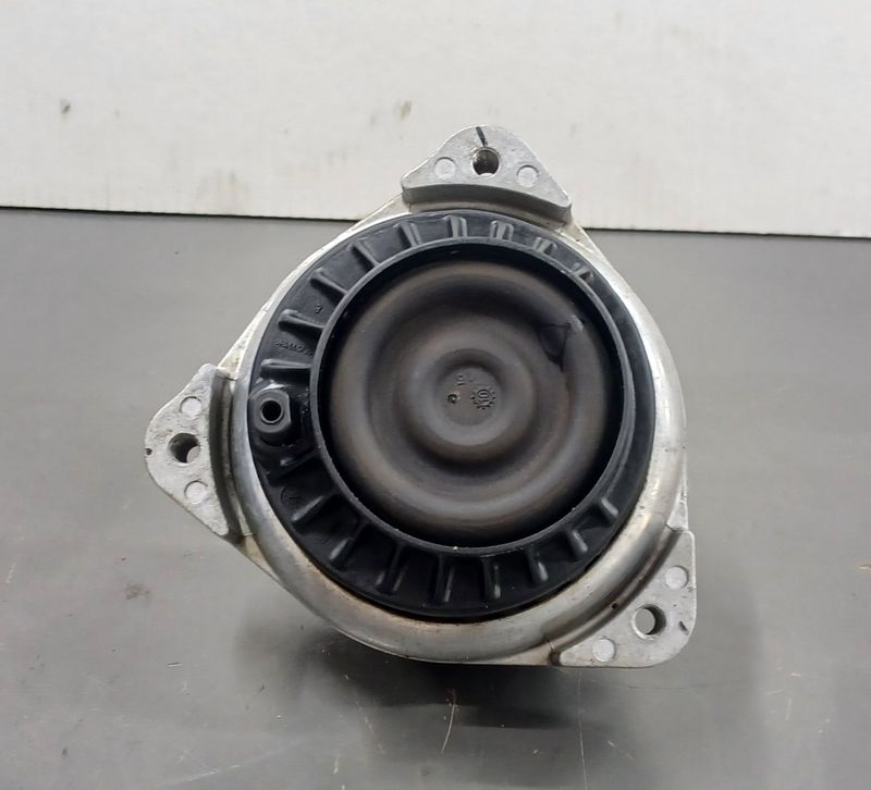 BMW F07 GT Engine Mount 6775905 Genuine Product used