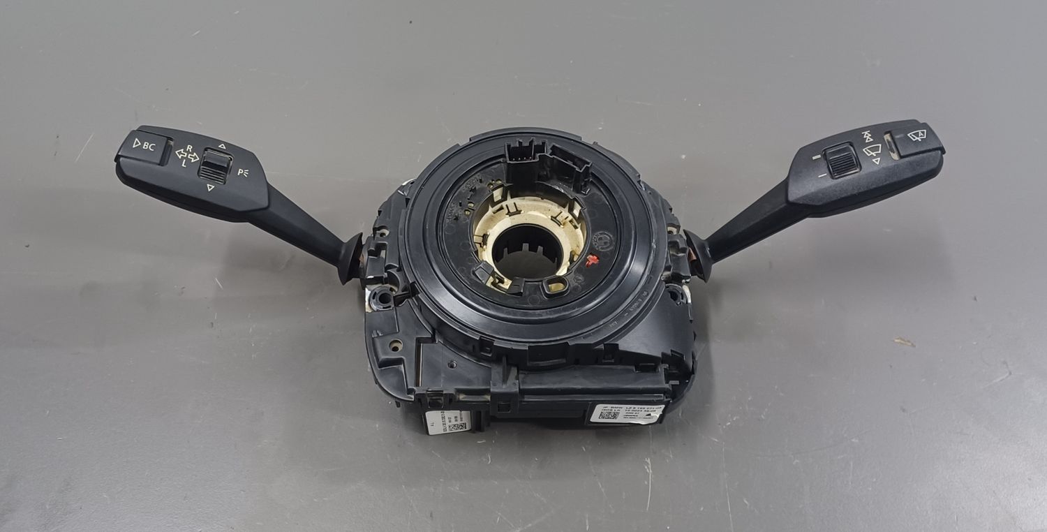 BMW E88,E90,X6,E71 Switch Centre Steering Column 9169071 Genuine Product used
