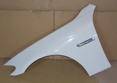 BMW F10,F11,F18 Fender Left Side White color Genuine Product used