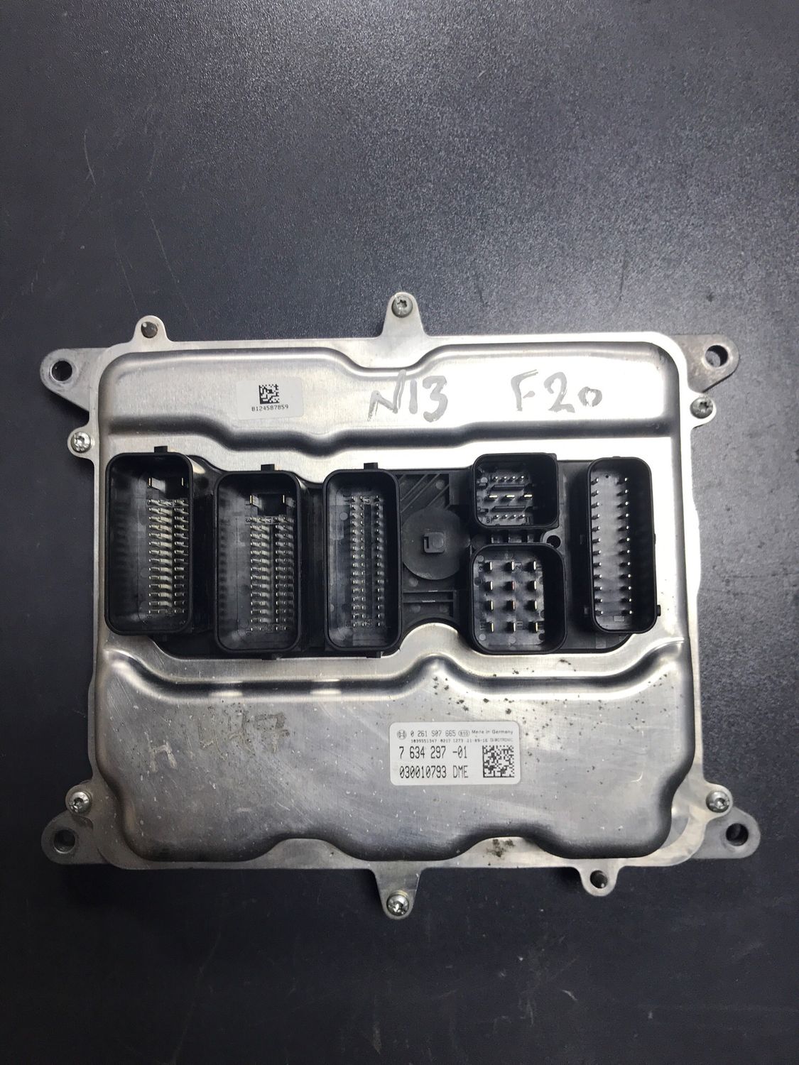 BMW 116i N13 ENGINE CONTROL COMPUTER ECU UNIT ECM DME 7634297