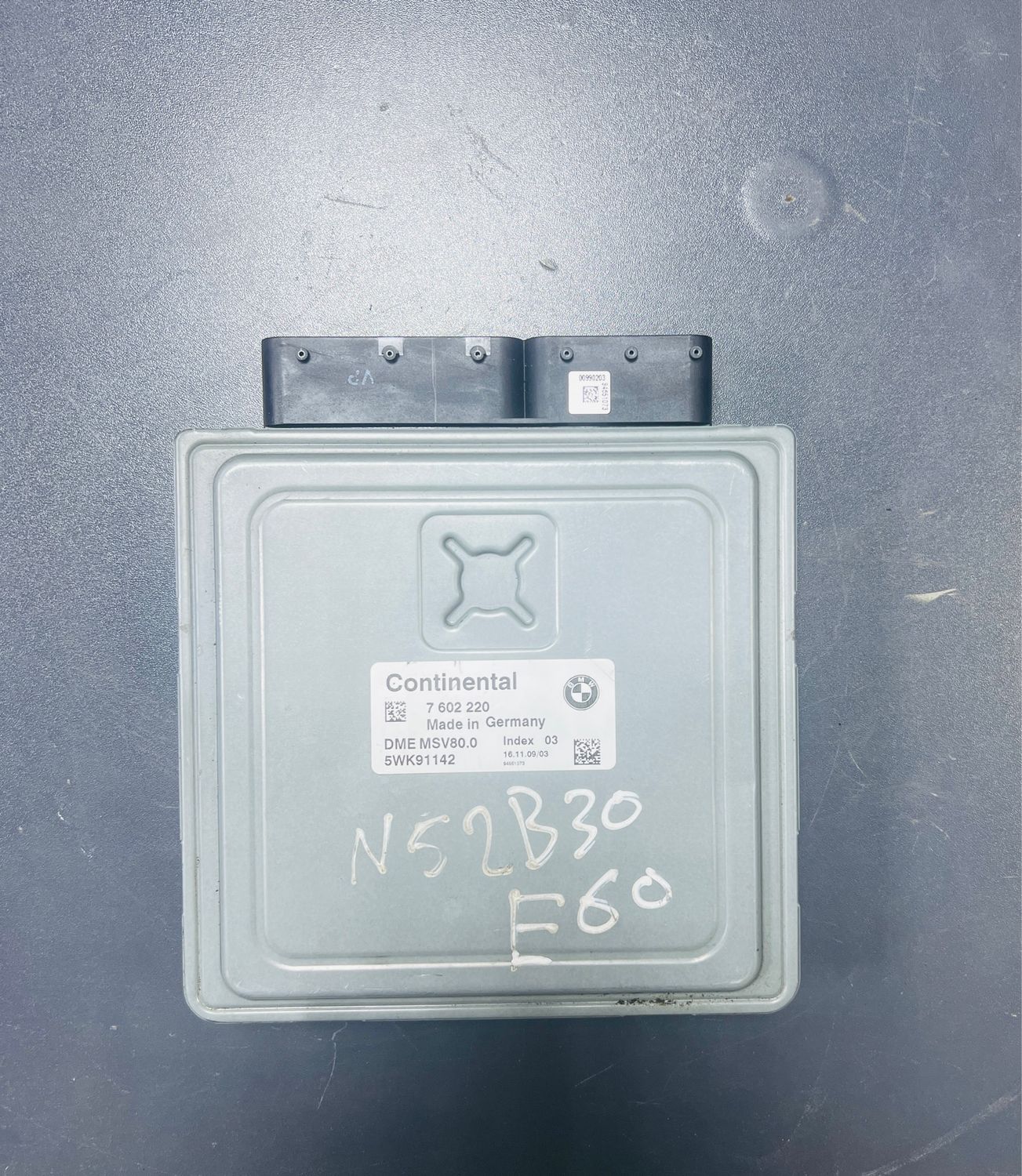 BMW 5 SERIES, X5 N52 ENGINE CONTROL ECU UNIT ECM DME MSV80.0 7602220
