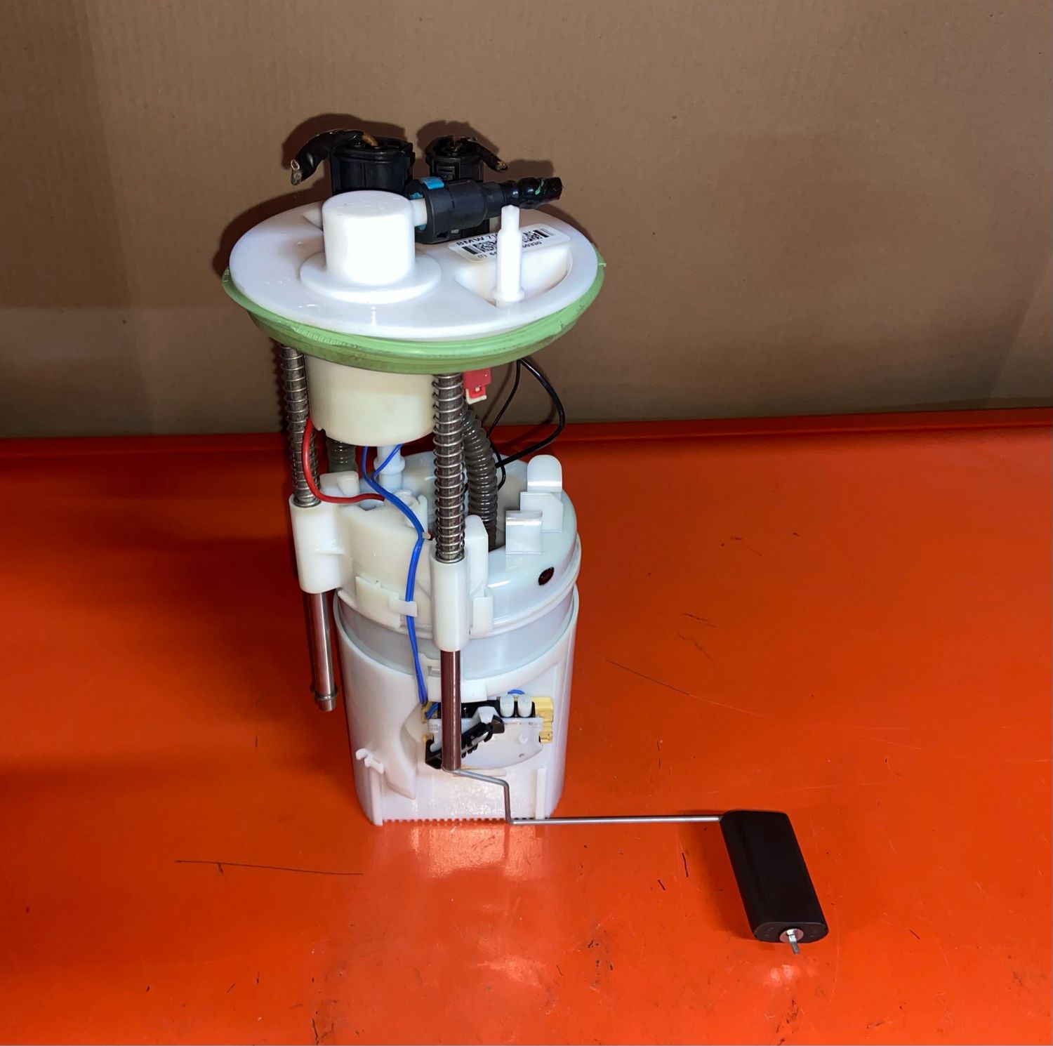 BMW X5 E70 Fuel Pump Assembly 7164309 Genuine Product Used
