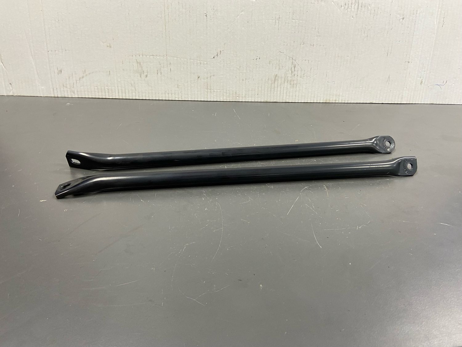 BMW F10 F01 Front Right And Left Radiator Support Bracket 7187096, 7187095 Used Item