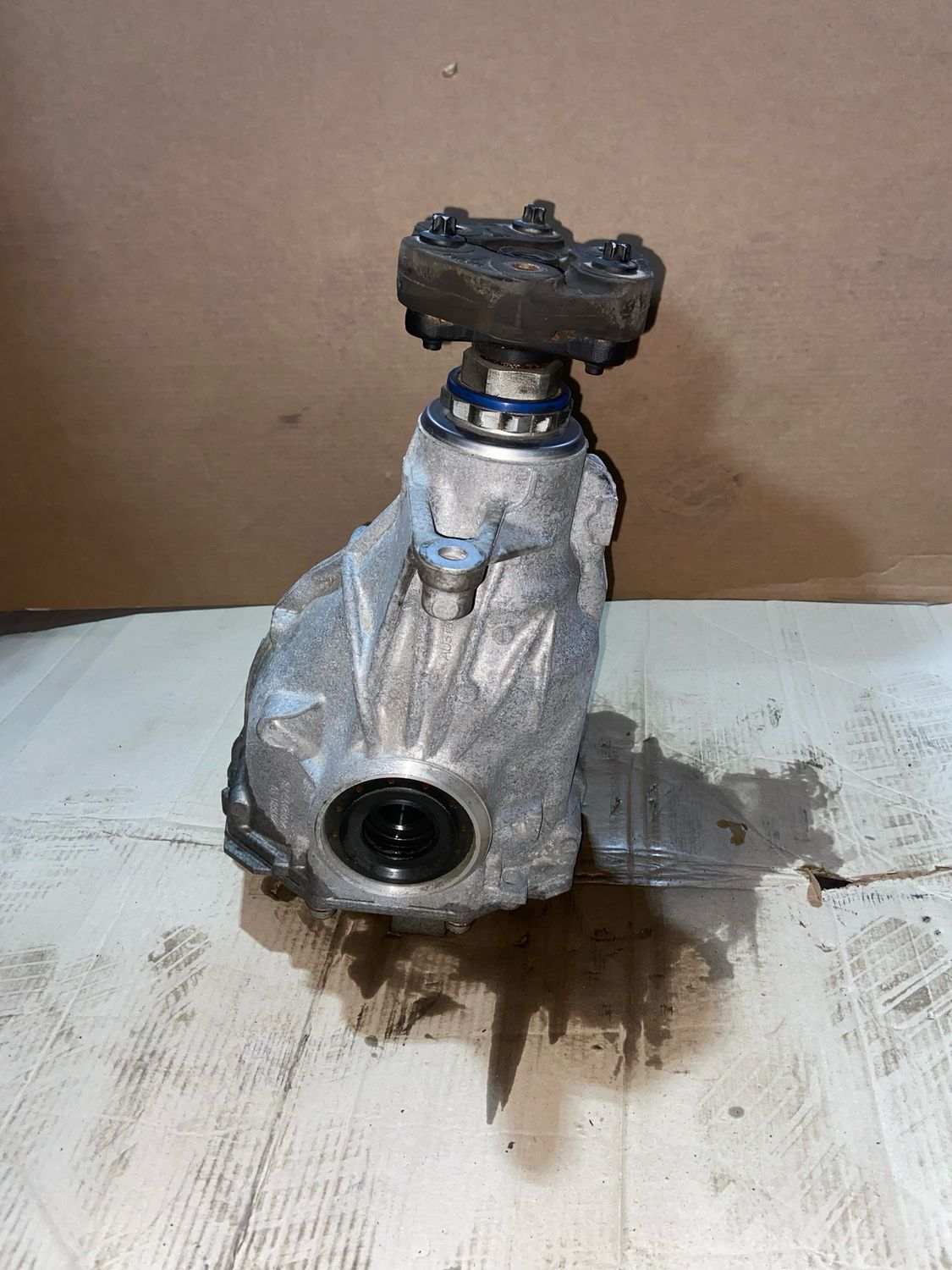 BMW F10 F07 F12 Rear Differential 7584444 Gear 3:23 Used