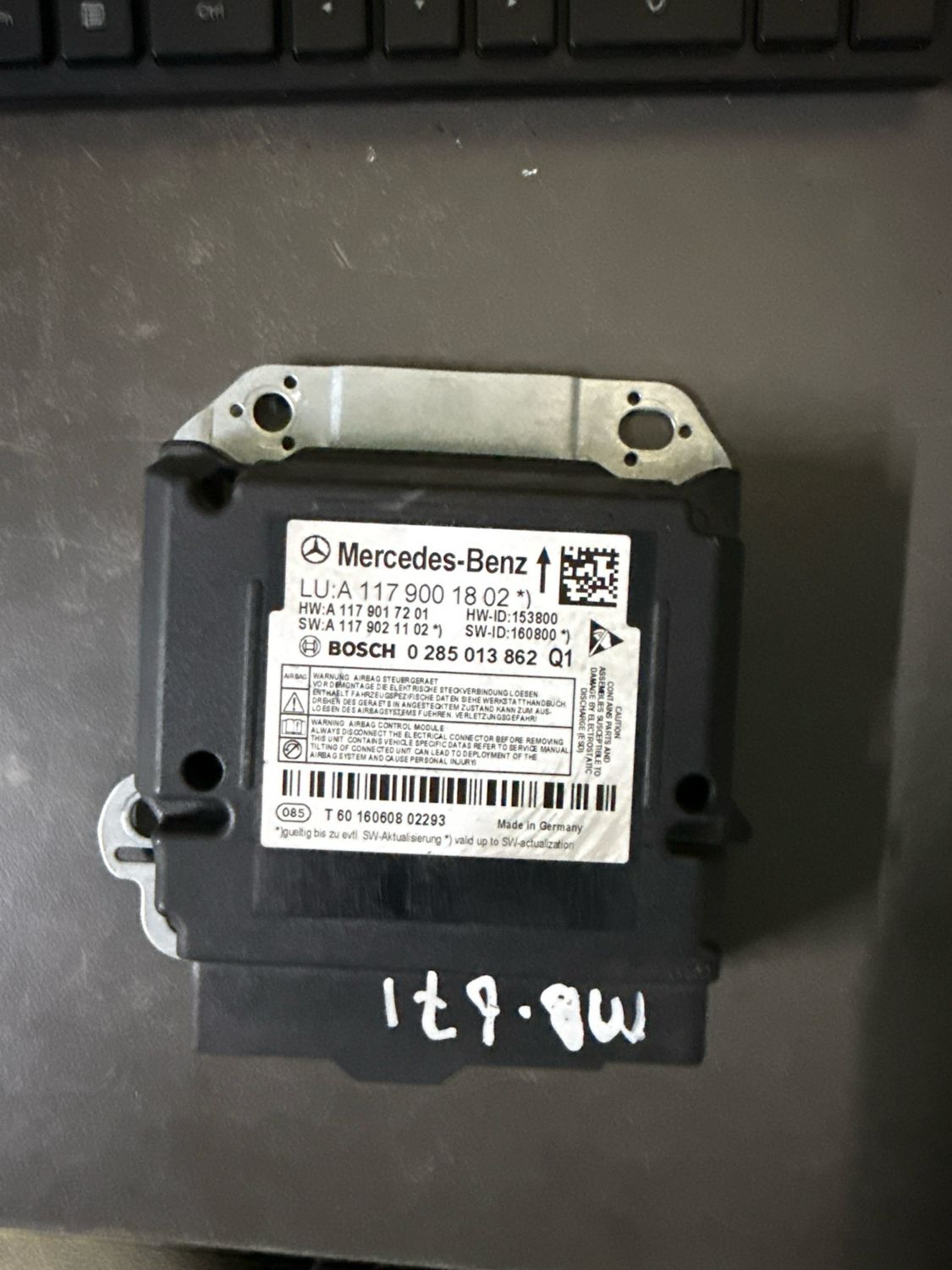 MERCEDES BENZ ACLASS W176 SRS AIR BAG RESTRAINT CONTROL MODULE  A1179001802