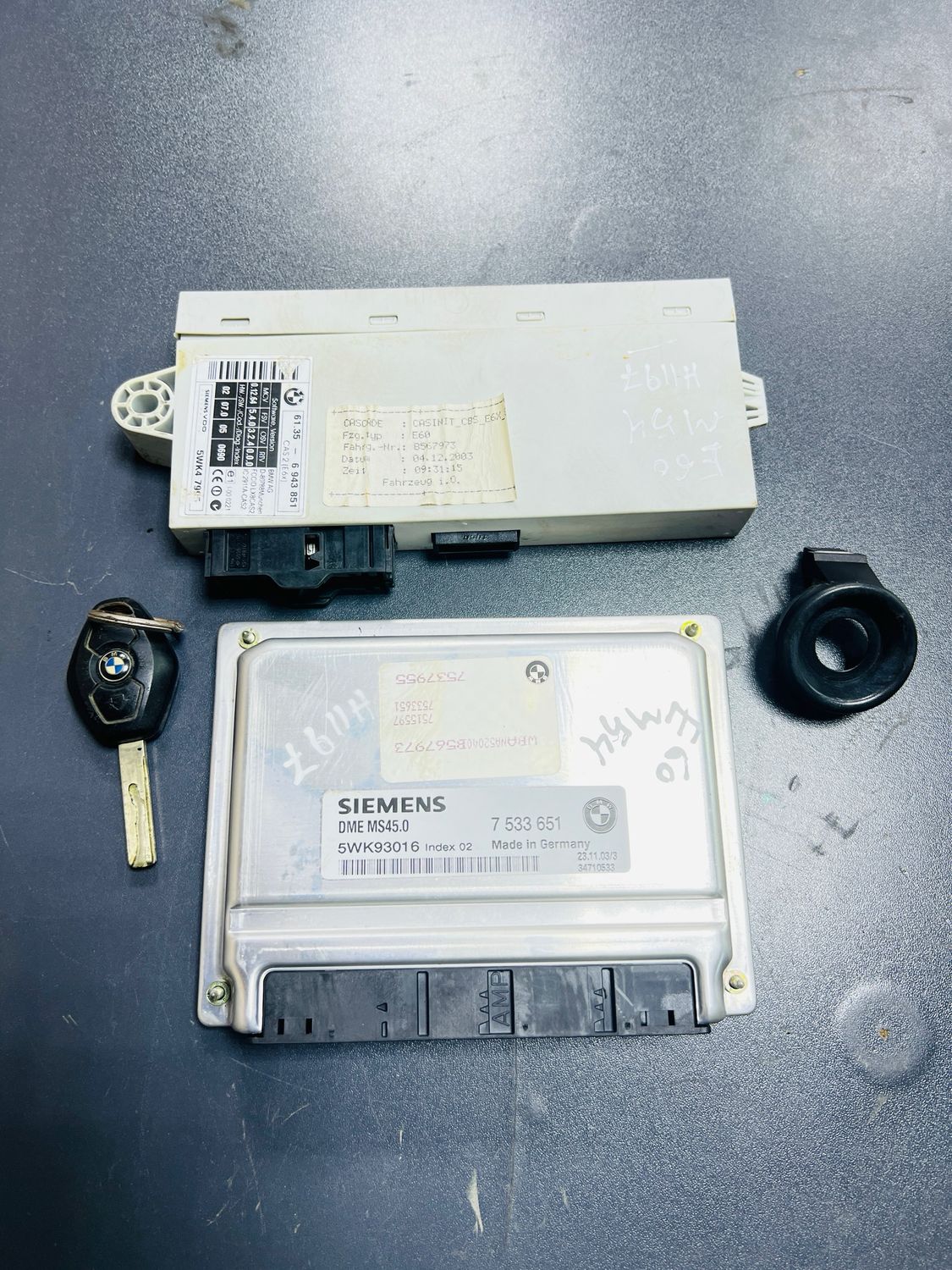 BMW 525i 2003 E60 M54 ENGINE CONTROL ECU UNIT KIT DME MS45.0 7533651