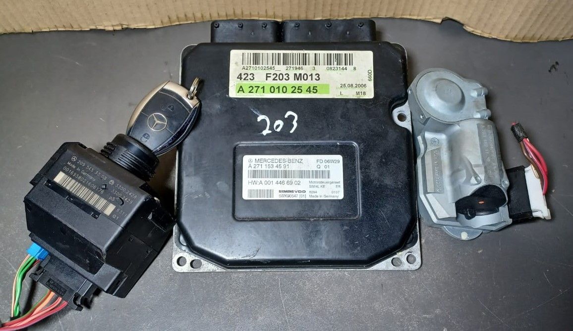 2007-2009 Mercedes-Benz W203 C-Class ECU Engine Control Computer Ignition Key Set A271 010 25 45 OEM