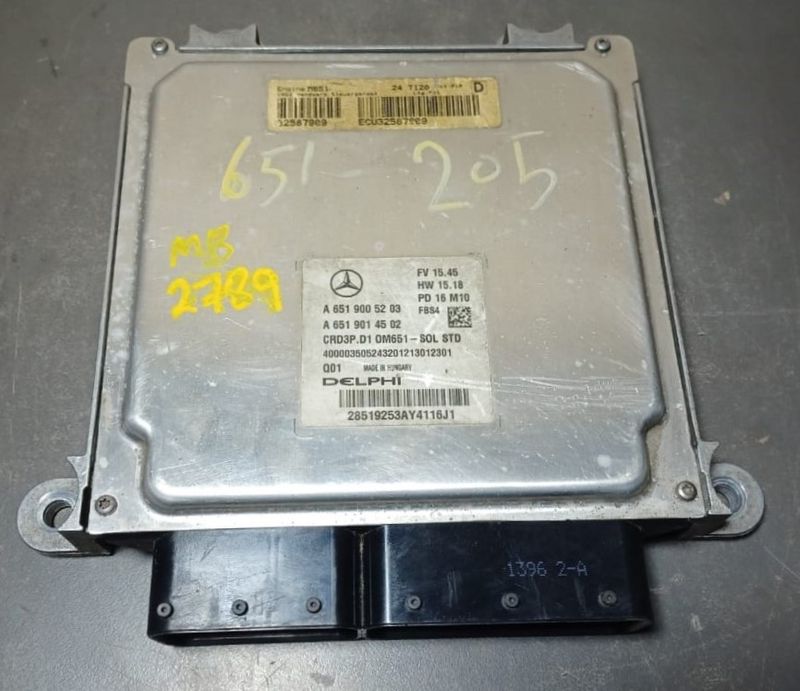 2014-2018 Mercedes-Benz W205 C-Class Engine Control Module Unit ECM ECU A651 900 52 03 OEM