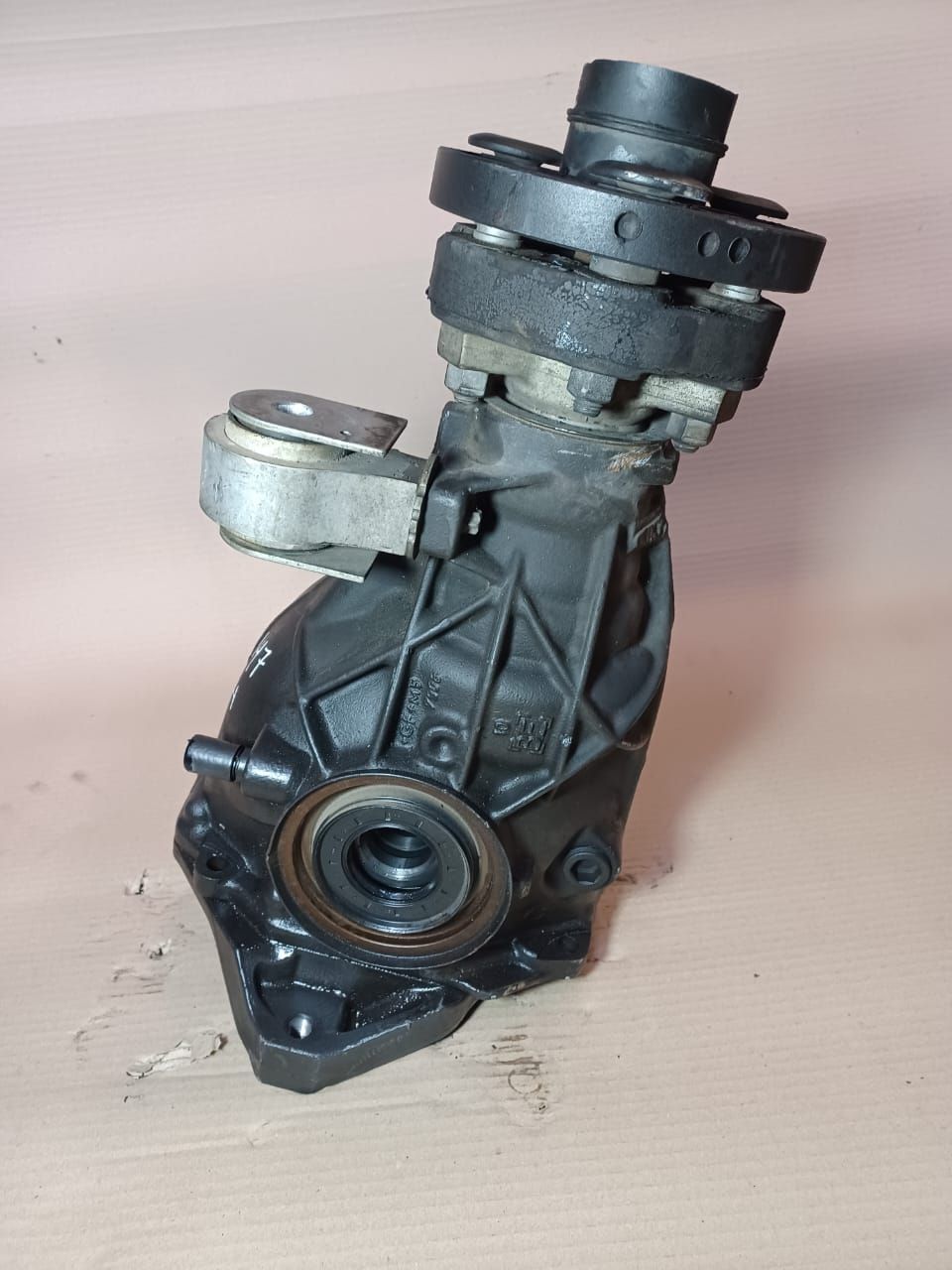 2010-2016 Mercedes-Benz W204 C-Class Rear Axle Differential- Ratio 2.47 A204 350 72 12 OEM