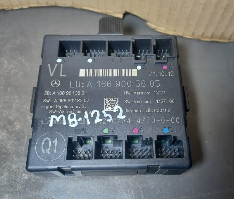 2013_2016 Mercedes-Benz W166 GL450 ML350 GLE Front Left Side Door Control Module A166 900 56 05 OEM
