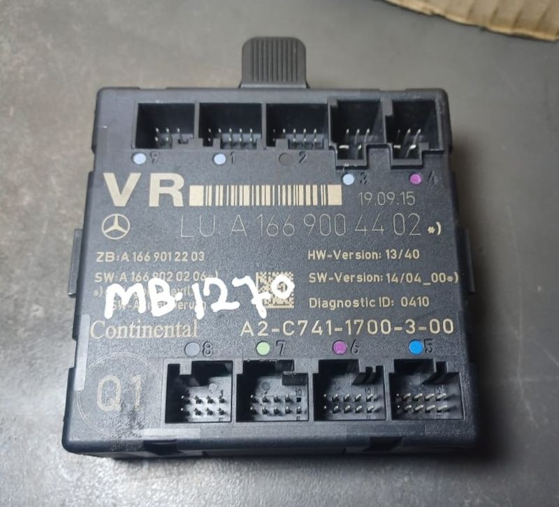 2013_2016 Mercedes-Benz W166 GL450 ML350 GLE Front Right Side Door Control Module A166 900 44 02 OEM