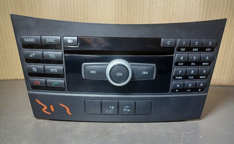 2012-2013 Mercedes-Benz W212 E-Class E300 Radio Audio CD Player Head Unit A212 906 03 01