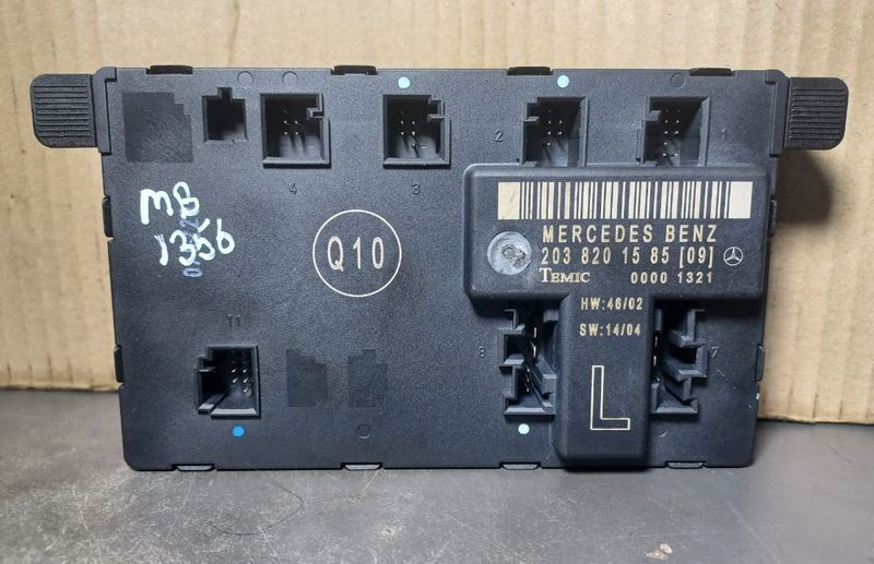2003-2006 Mercedes-Benz W203 C-Class Front Left Side Door Control Module A203 820 15 85 OEM
