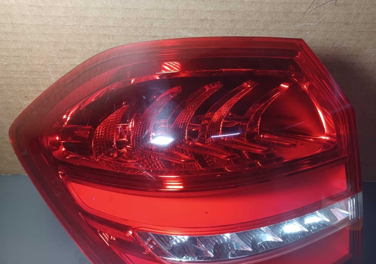 2015-2018 Mercedes-Benz W166 GLS Rear Left Side Tail Light Lamp A166 906 61 02 OEM
