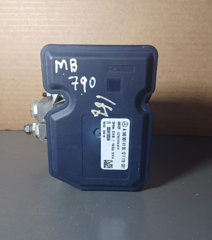 2013_2018 Mercedes-Benz W166 ML350 GL450 GLE ABS Unit Brake Pump A166 901 41 00 OEM