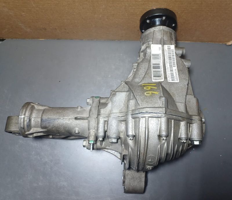 2013_2018 Mercedes-Benz W166 GLE GL450 ML350 Front Differential Axle Carrier Diff 4Matic A166 330 31 00 -Ratio 3.27