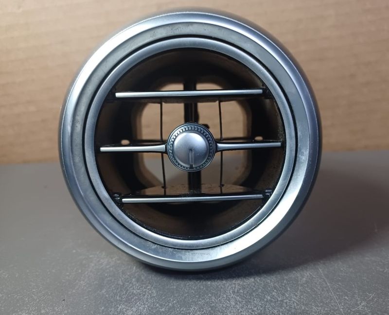 Mercedes-Benz W205 GLC 2015-2019 Center Dashboard Air Vent