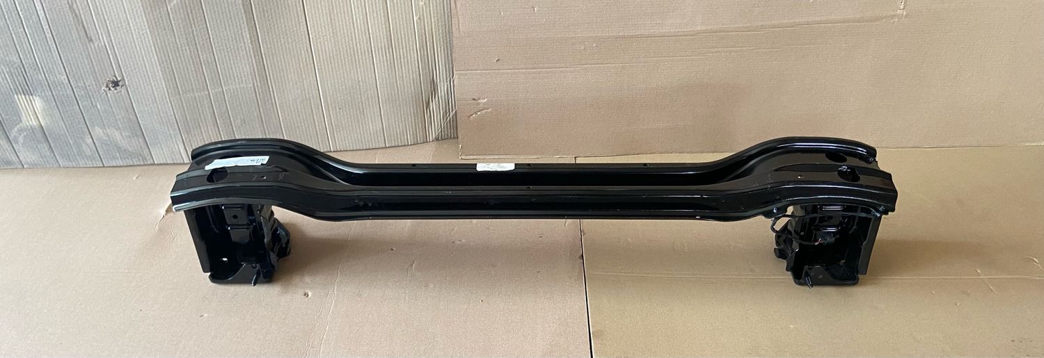 BMW 7 G70 Rear Bumper Reinforcement 9464147 OEM Product Used