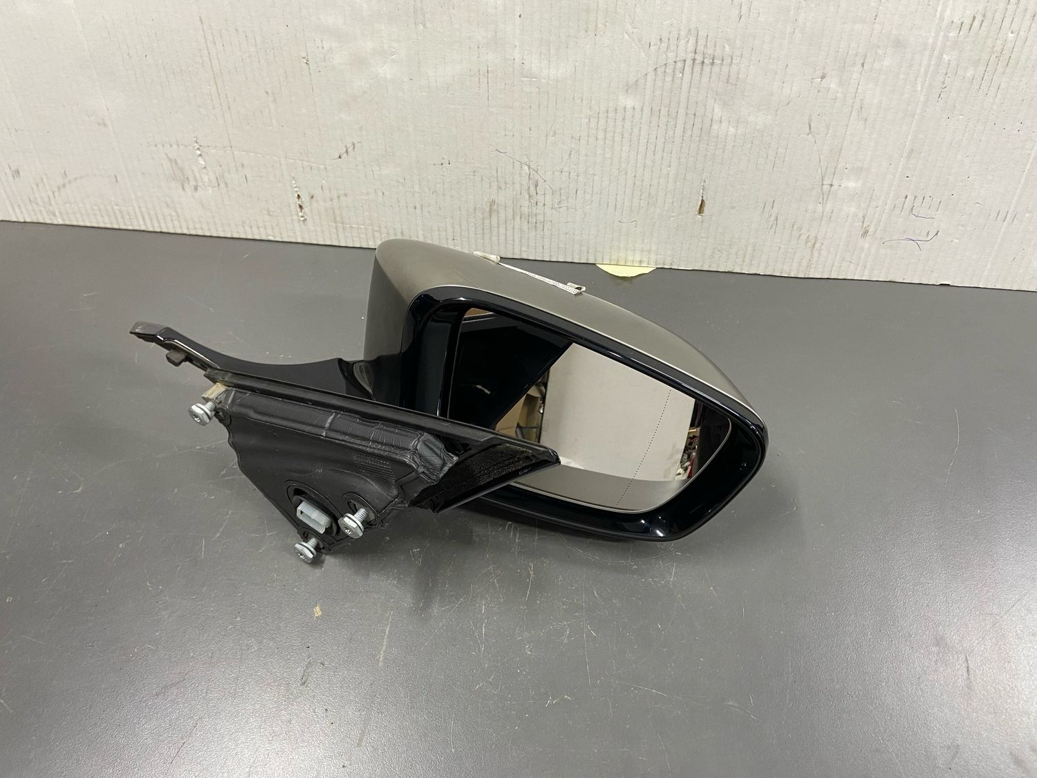 BMW G12 Side Mirror Right Side LHD With Signal Light And Camera OEM Used