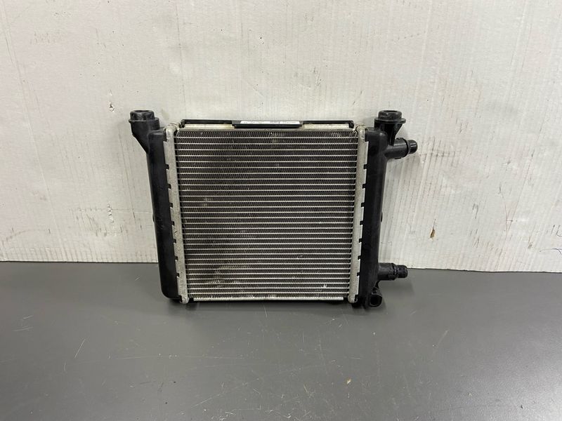 BMW X1 U11 Side Water Radiator Small 9847022 OEM Product Used