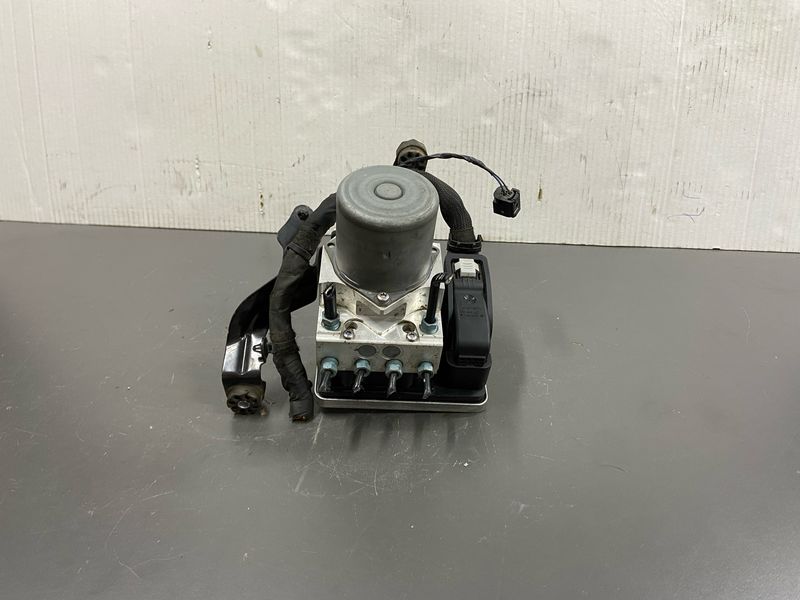 BMW X3 G01 ABS Pump And Control Module 688162 OEM Product Used