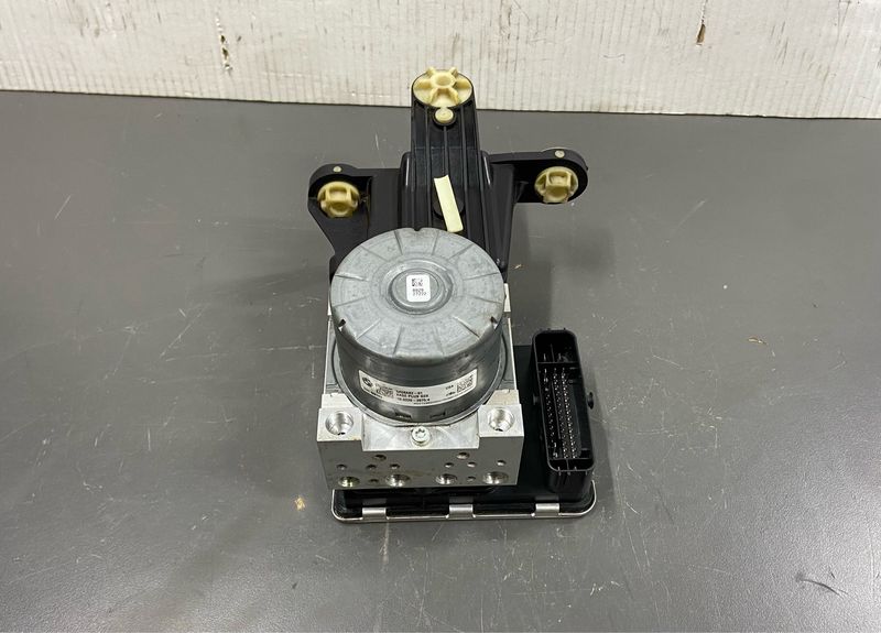 BMW M240i G42 ABS Pump And Control Module 5A58A82 OEM Product Used