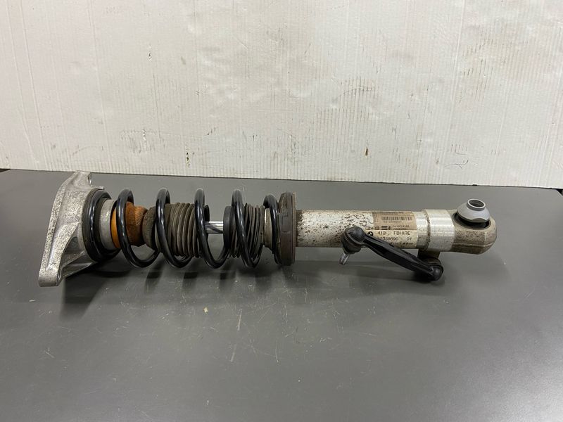BMW i8 i12 Rear Right Suspension Shock Absorber 2358690 OEM Product Used