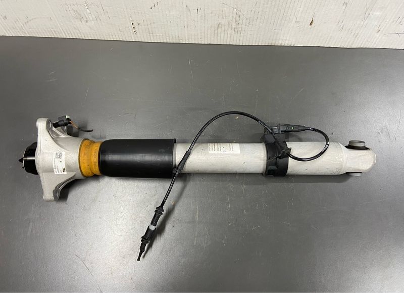 BMW G80 M3 Rear Left Strut Suspension 8091379 OEM Product Used
