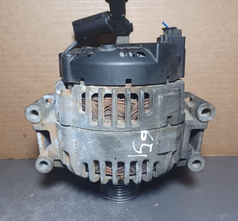 2007-2017 Mercedes-Benz W205 W204 W212 W213 Diesel 150MP Valeo Alternator Generator A014 154 11 02 Engine 651