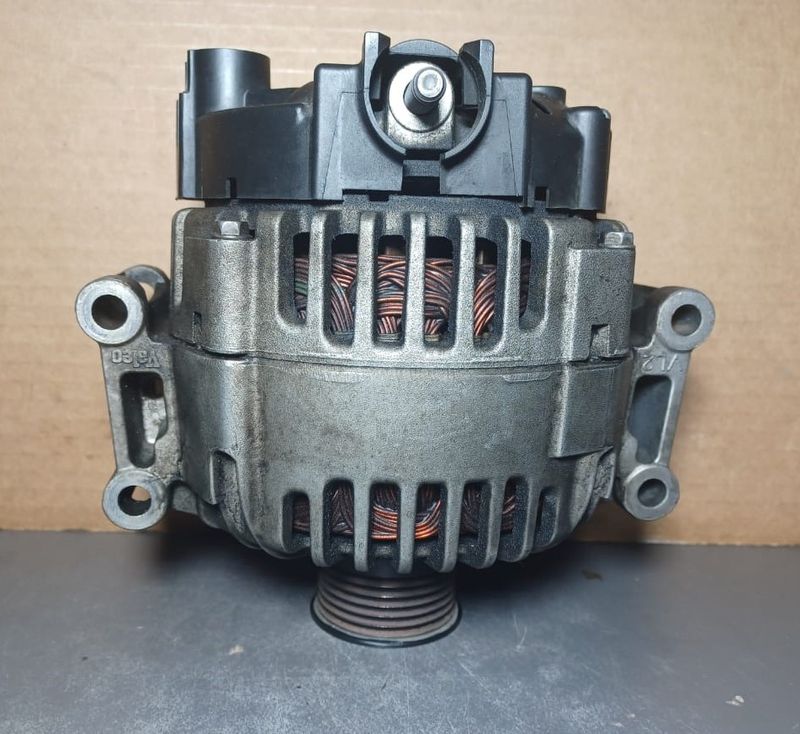 2007-2017 Mercedes-Benz W205 W204 W212 W213 Diesel 150MP Valeo Alternator Generator A000 906 04 01 Engine 651