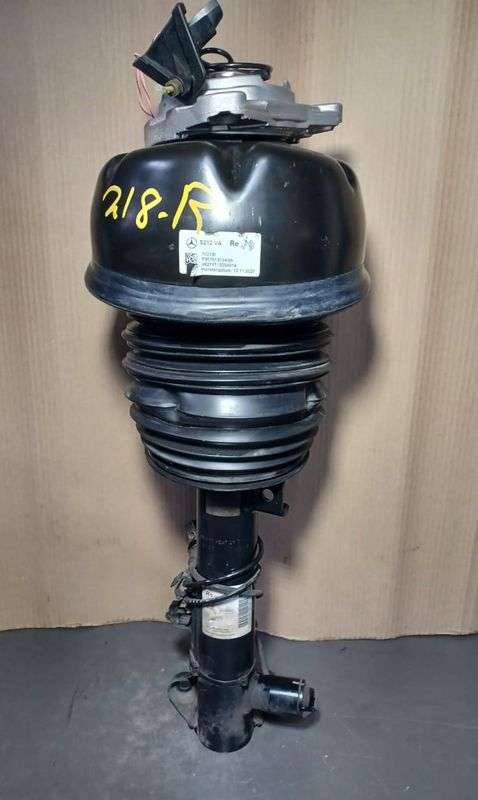 2009-2012 Mercedes-Benz W218 CLS Front Right Side Shock Absorber A218 820 66 13 OEM