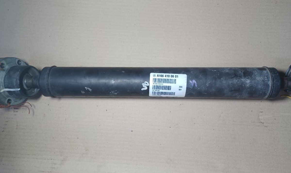 2013_2018 Mercedes-Benz W166 GLE ML350 GL450 Front Driveshaft Drive Prop Propeller Shaft A166 410 06 01 OEM