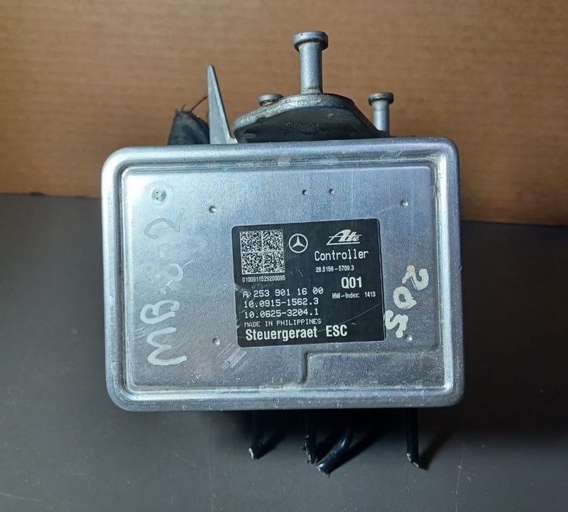 2013_2018 Mercedes-Benz W205 C-Class ABS Unit Brake Pump A253 901 16 00 OEM