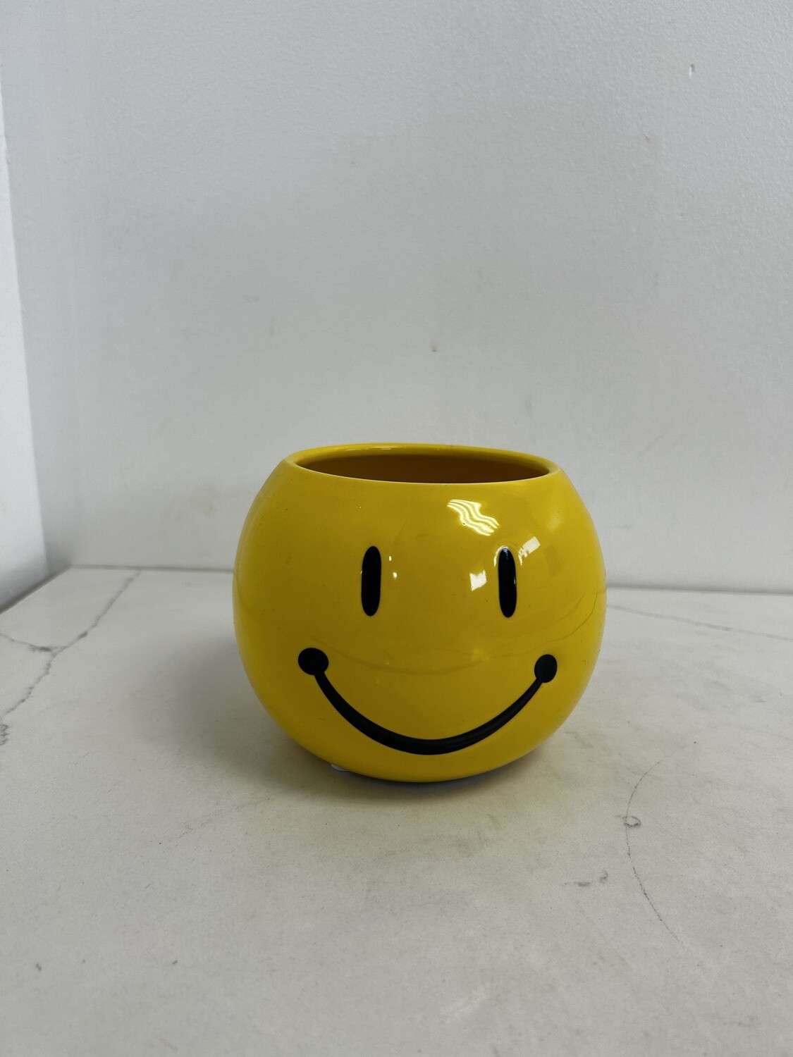 yellow smiley face