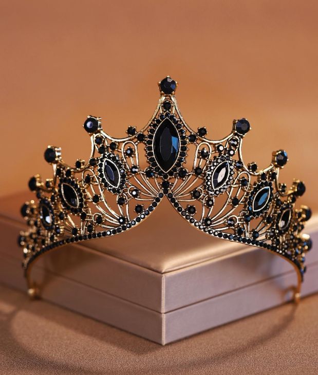 Fashionable And Exquisite Alloy Crown Hair Accessory