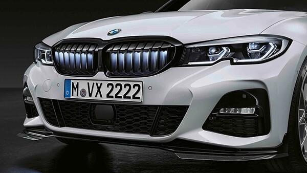 BMW iConic Glow Grille Set