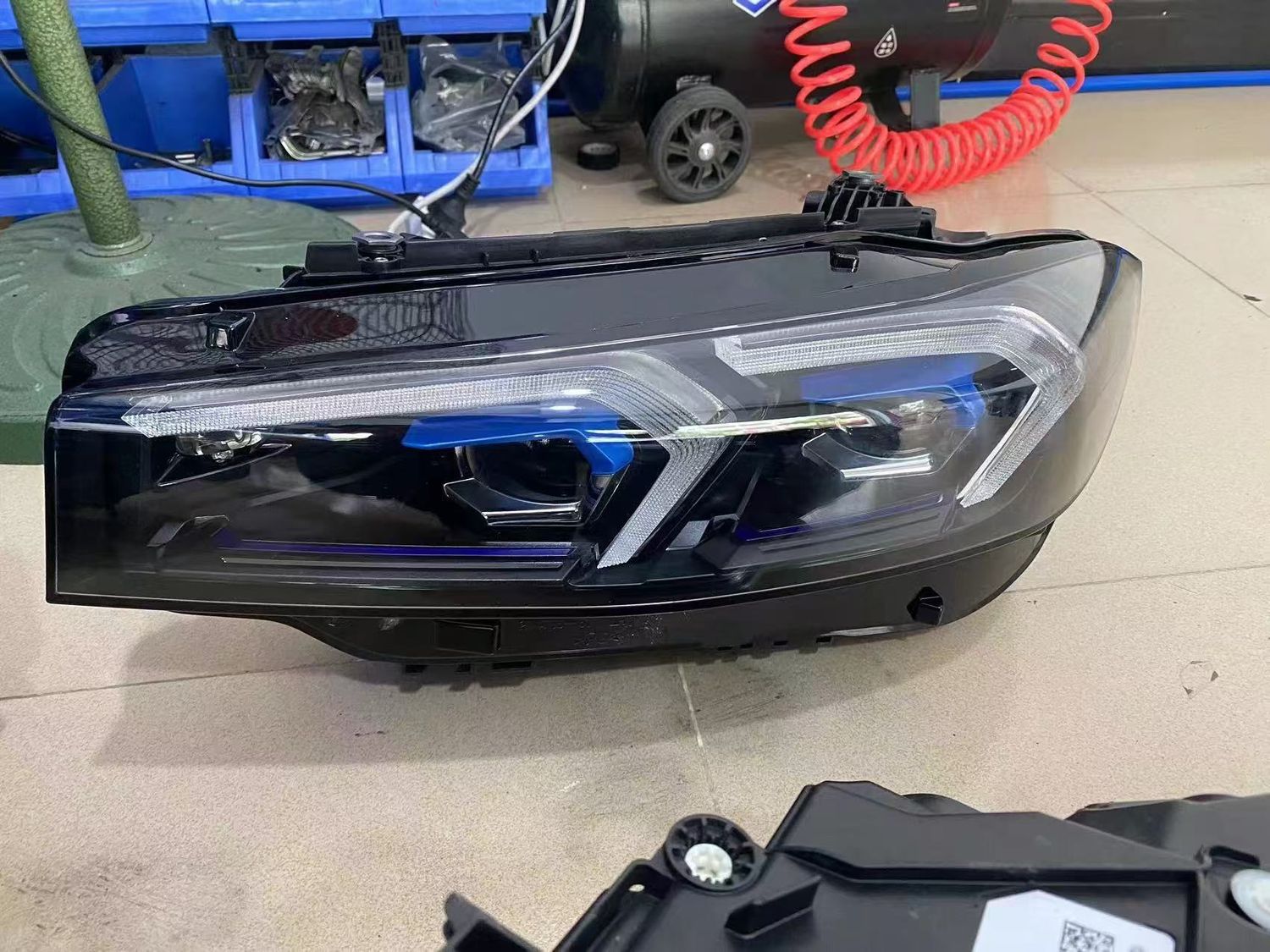 BMW LCi LED Headlight ( Blue Lining )