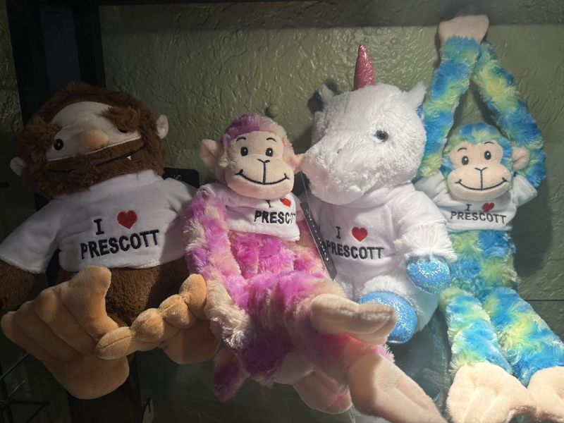 Plushes &amp; Stuffed Animals