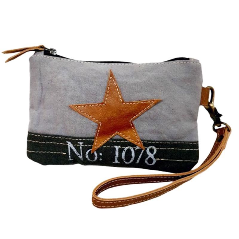 B.I. 54861 Star Wristlet