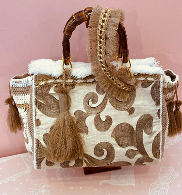 Bauletto Annabelle con ricamo in seta Bauletto Annabelle con ricamo in seta