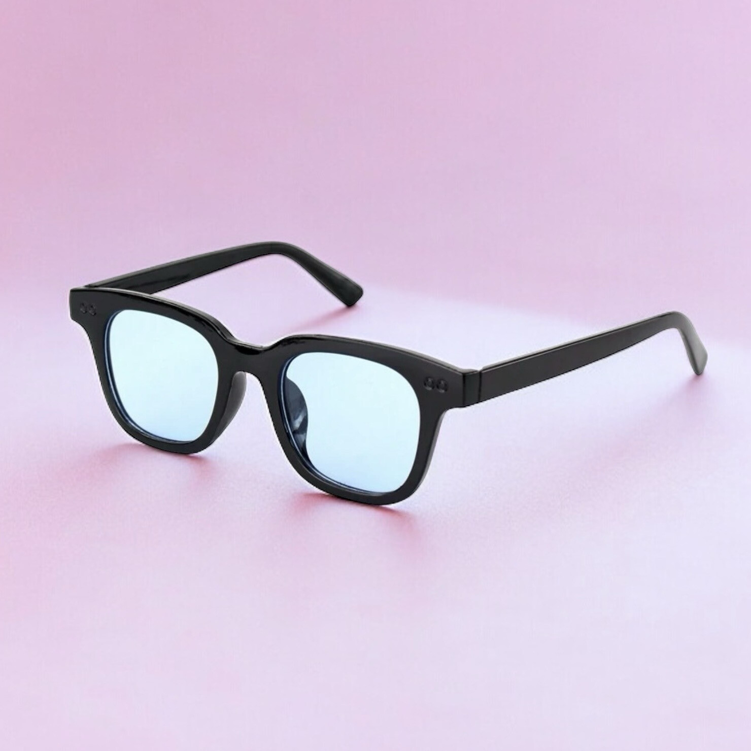 Occhiali da sole montatura nera 