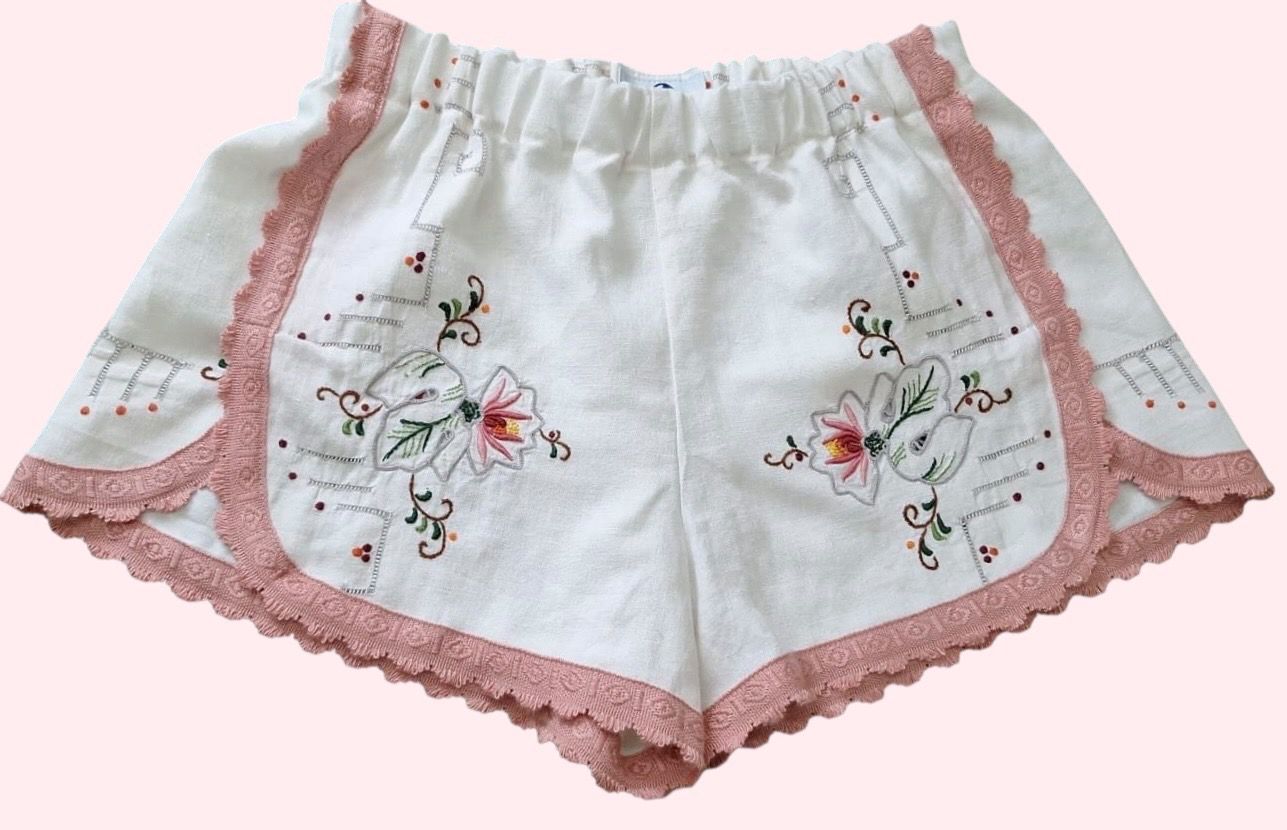Shorts ricamati tg. S