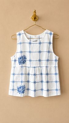 Top a canotta blue roses