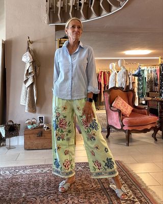 Pantaloni fiori ricamati • Orsina 
