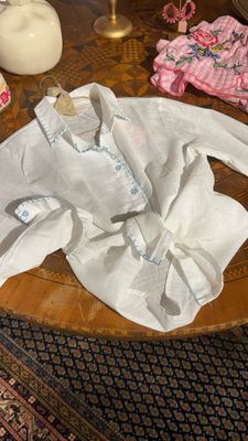 Camicia lino e cotone ricamata a mano 