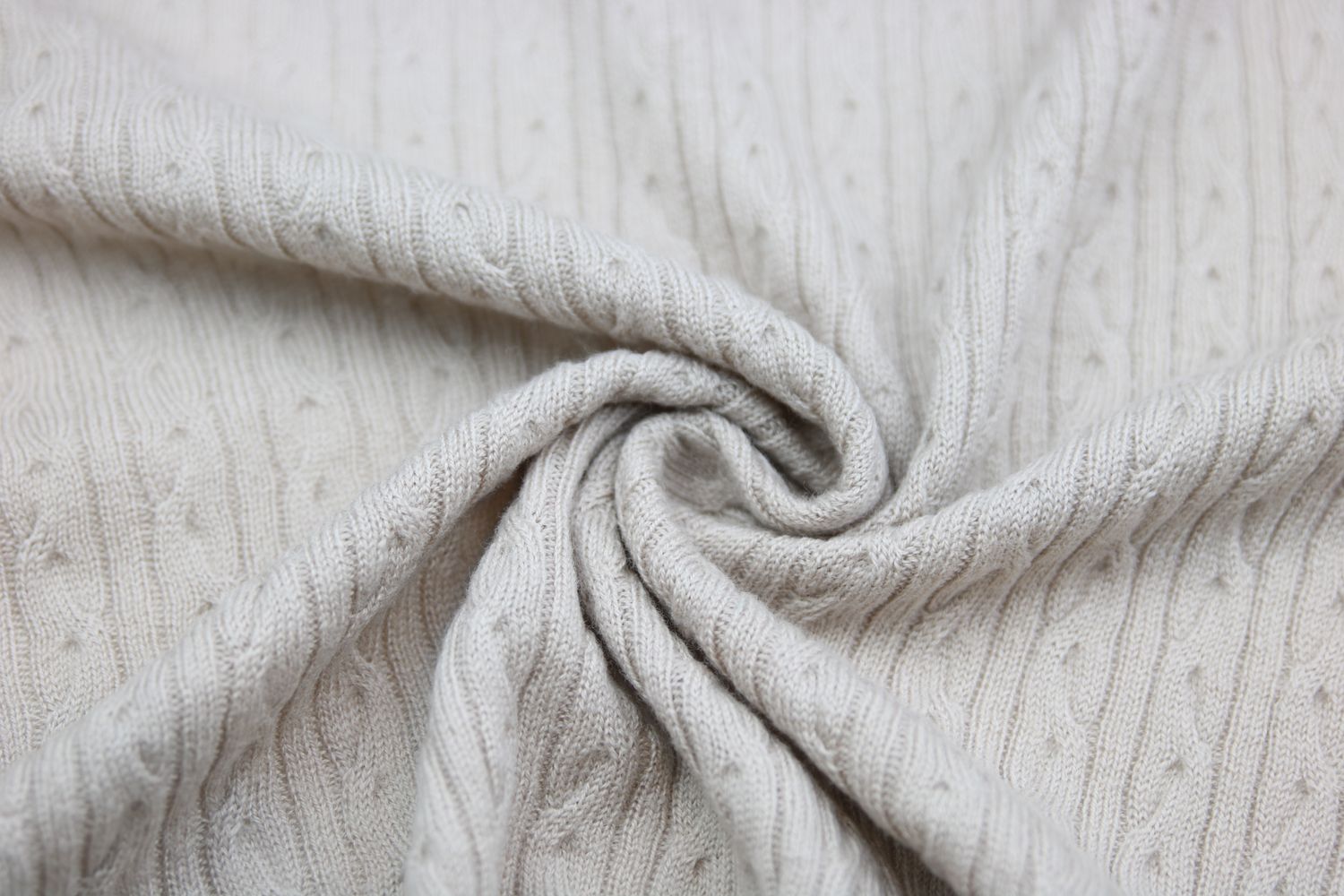 Merino-Strick, Zopfmuster, grau