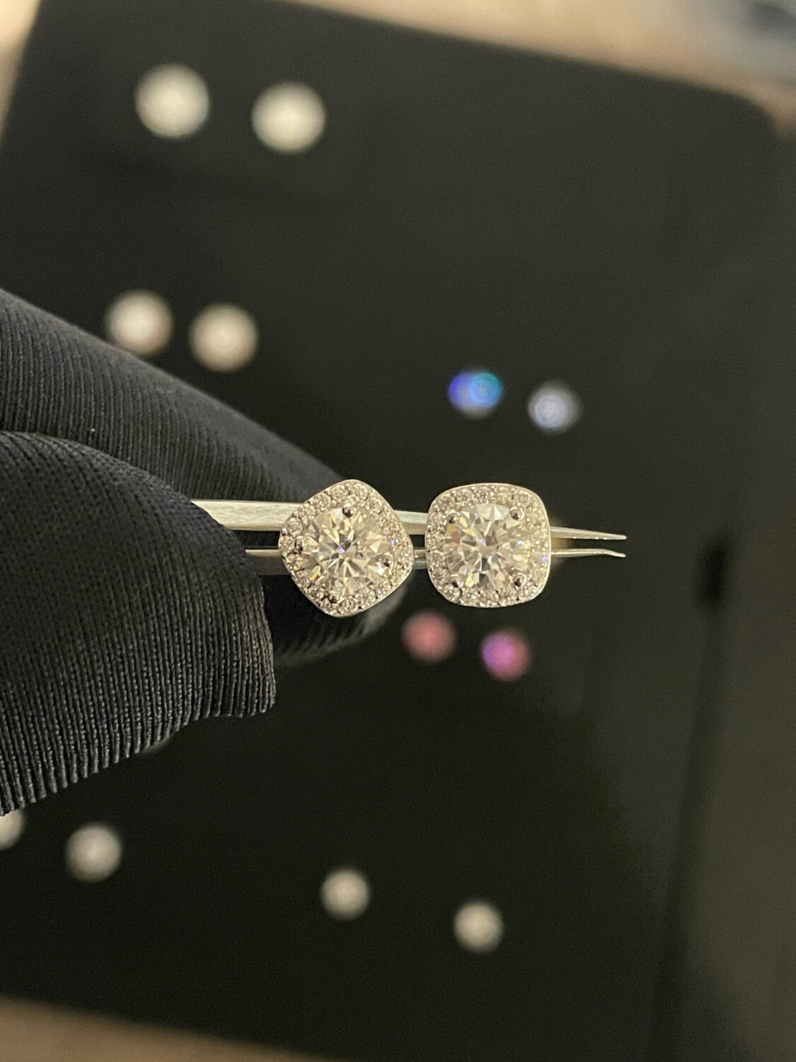 Square Shape 0.5ct 💎 Earrings.