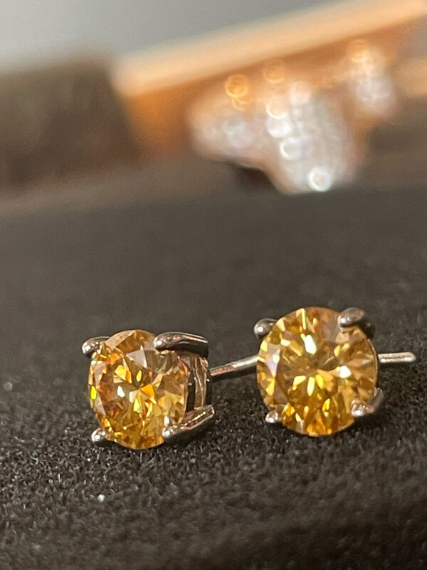 Yellow Coloured 0.5ct💎 Moissanite Earrings