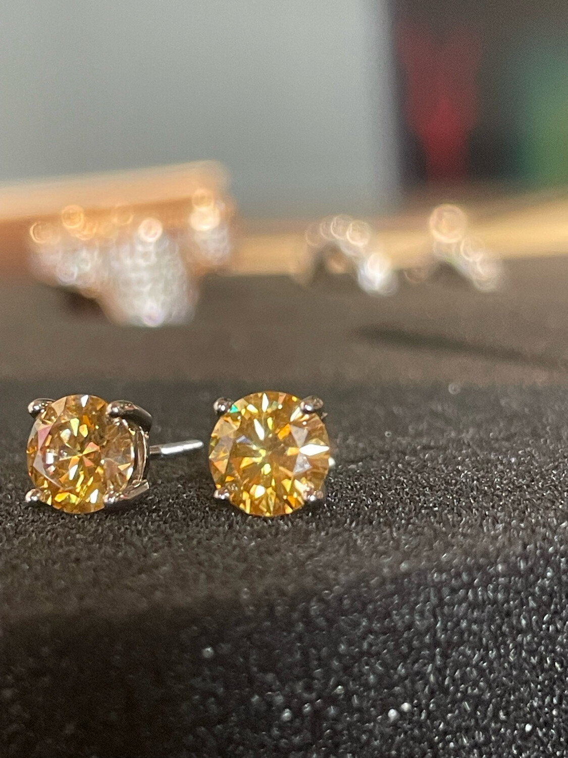 Yellow Coloured 0.5ct💎 Moissanite Earrings